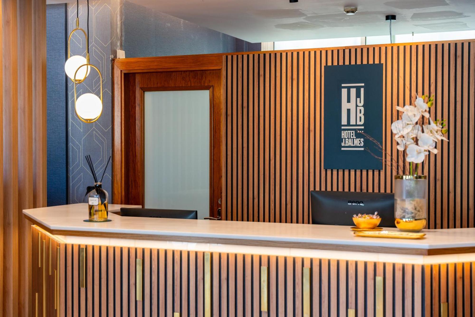 Hotel J. Balmes Vic